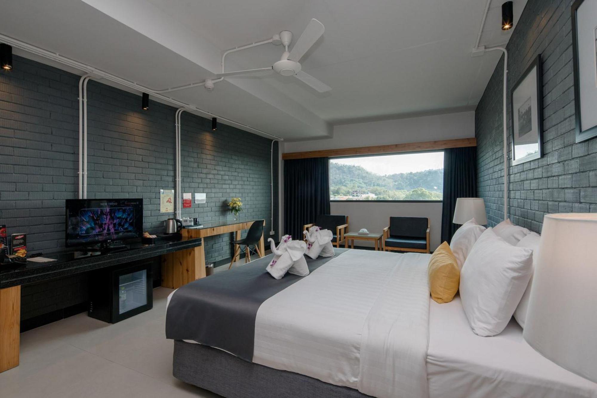 Dara Hotel - Sha Plus Phuket Exterior photo